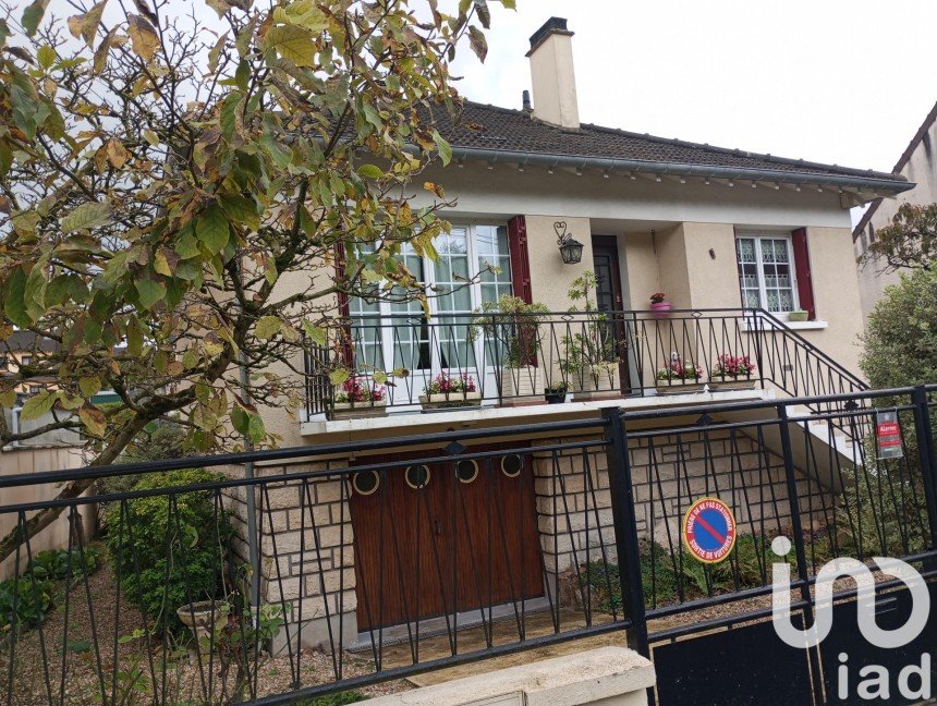 Maison traditionnelle 4 pièces de 68 m² à Montfermeil (93370)