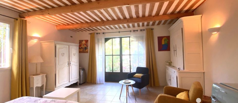 House 6 rooms of 150 m² in L'Isle-sur-la-Sorgue (84800)