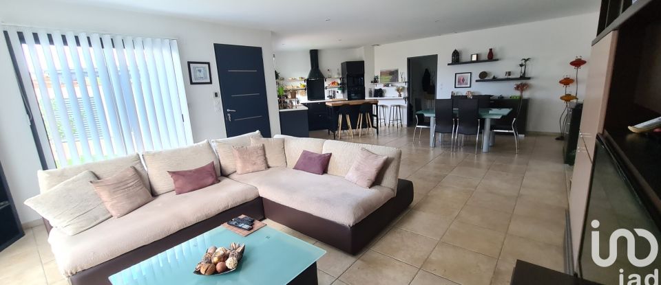 Maison 5 pièces de 106 m² à Thuir (66300)