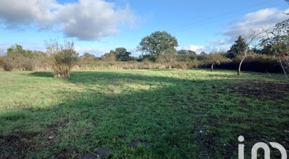 Land of 1,498 m² in Plaisance (86500)