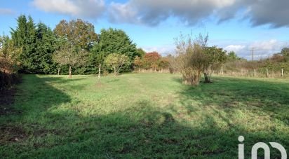 Land of 1,498 m² in Plaisance (86500)