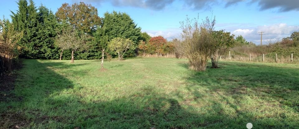 Terrain de 1 498 m² à Plaisance (86500)