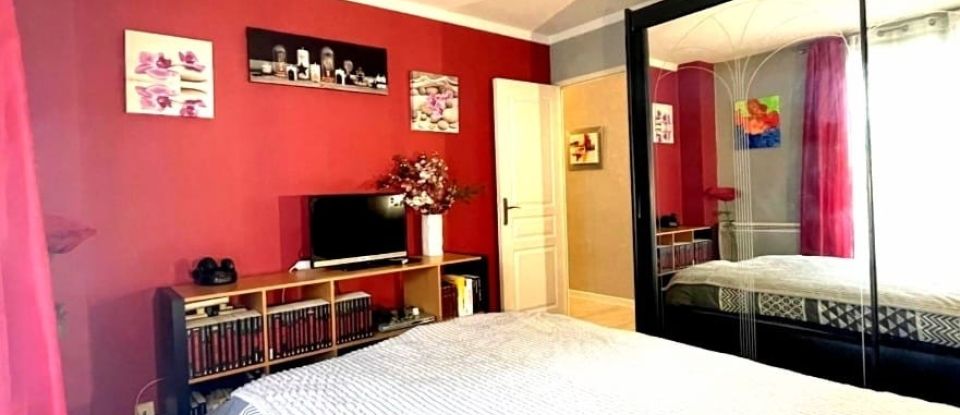 Apartment 4 rooms of 95 m² in Champs-sur-Marne (77420)