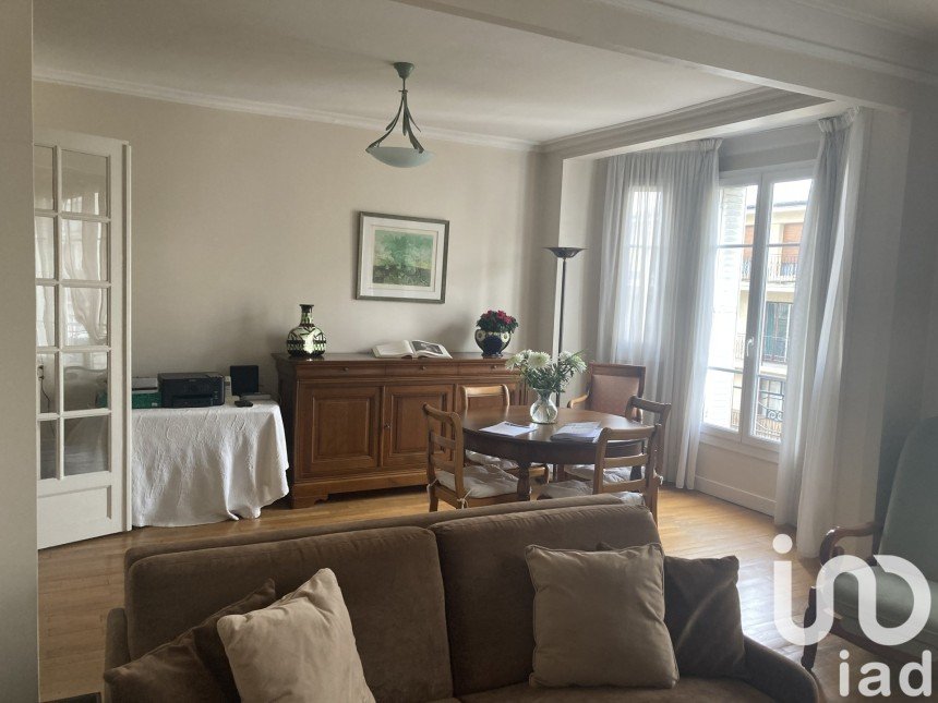 Appartement 2 pièces de 58 m² à Saint-Mandé (94160)