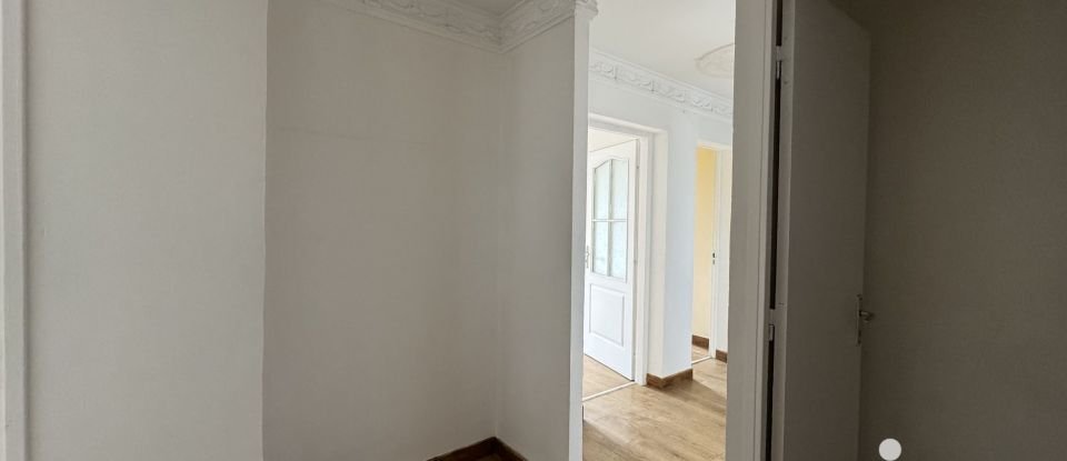 Appartement 4 pièces de 69 m² à Nîmes (30000)