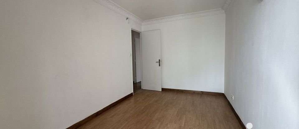 Appartement 4 pièces de 69 m² à Nîmes (30000)