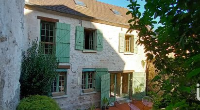 House 6 rooms of 150 m² in Saintines (60410)