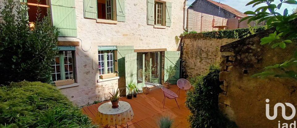 House 6 rooms of 150 m² in Saintines (60410)