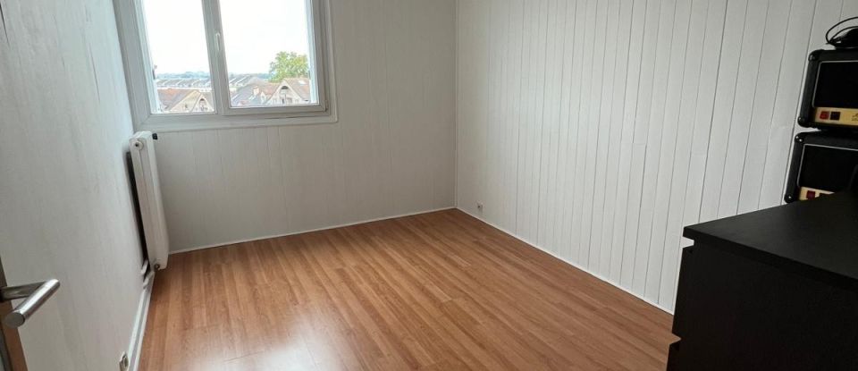 Appartement 3 pièces de 65 m² à Écouen (95440)