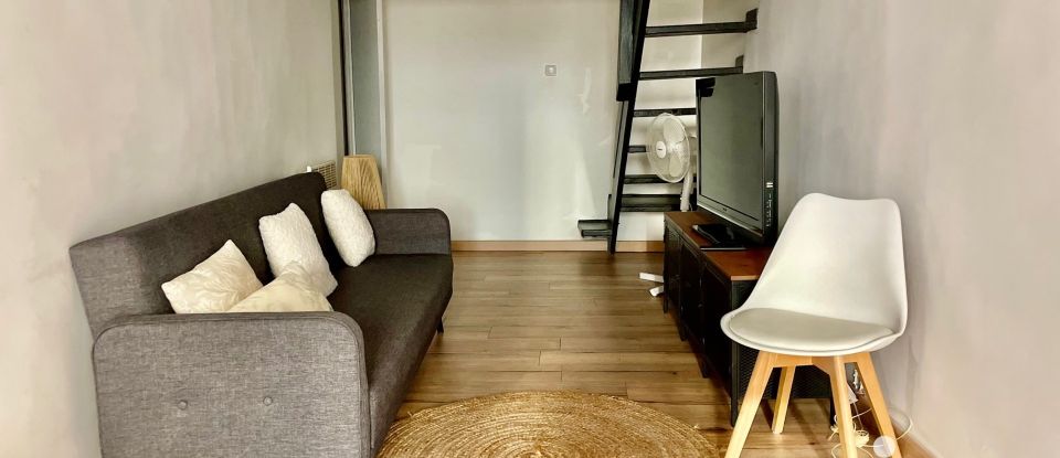 Duplex 1 room of 42 m² in Marseille (13002)