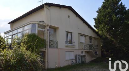 Traditional house 8 rooms of 156 m² in Saint-Georges-sur-Baulche (89000)