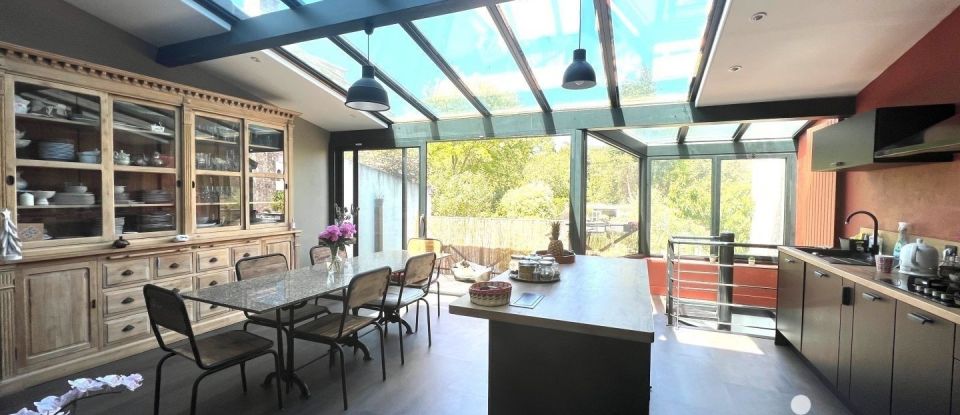 Maison 6 pièces de 160 m² à La Rochelle (17000)