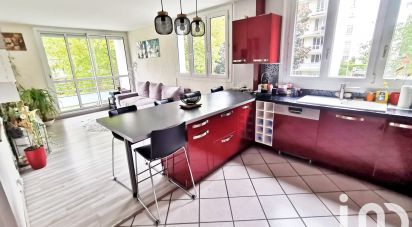 Appartement 4 pièces de 83 m² à Chilly-Mazarin (91380)