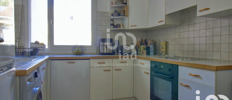 Apartment 3 rooms of 74 m² in Osny (95520)