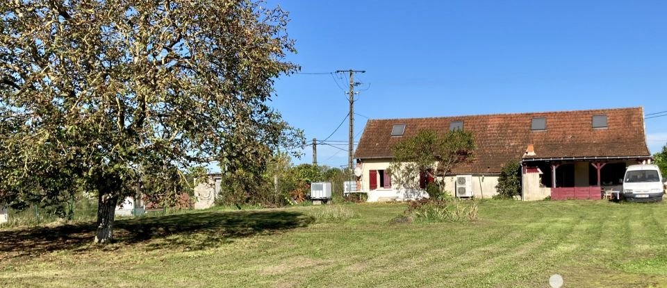 Traditional house 7 rooms of 111 m² in Marseilles-lès-Aubigny (18320)