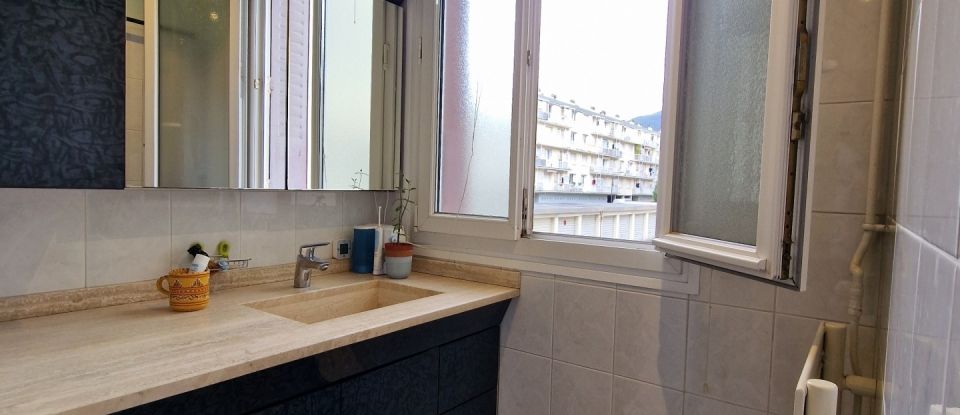 Appartement 5 pièces de 79 m² à Grenoble (38100)