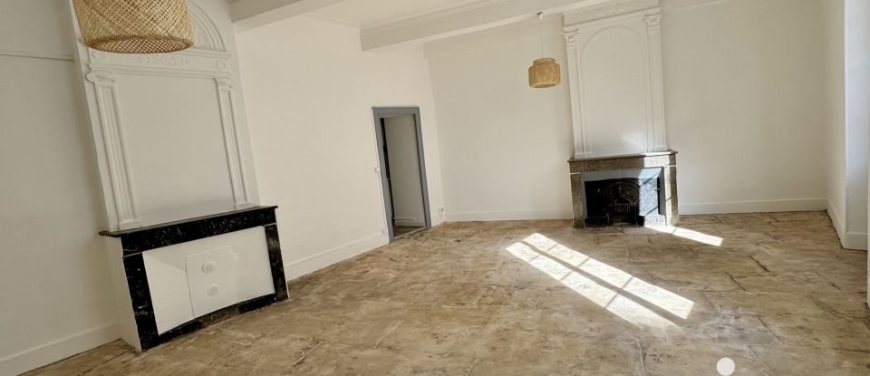 Apartment 2 rooms of 69 m² in Nîmes (30000)