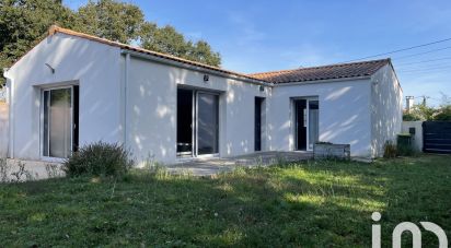 Traditional house 3 rooms of 73 m² in Saint-Pierre-d'Oléron (17310)