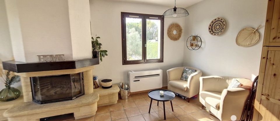 Maison traditionnelle 8 pièces de 177 m² à Saint-Christol-lès-Alès (30380)