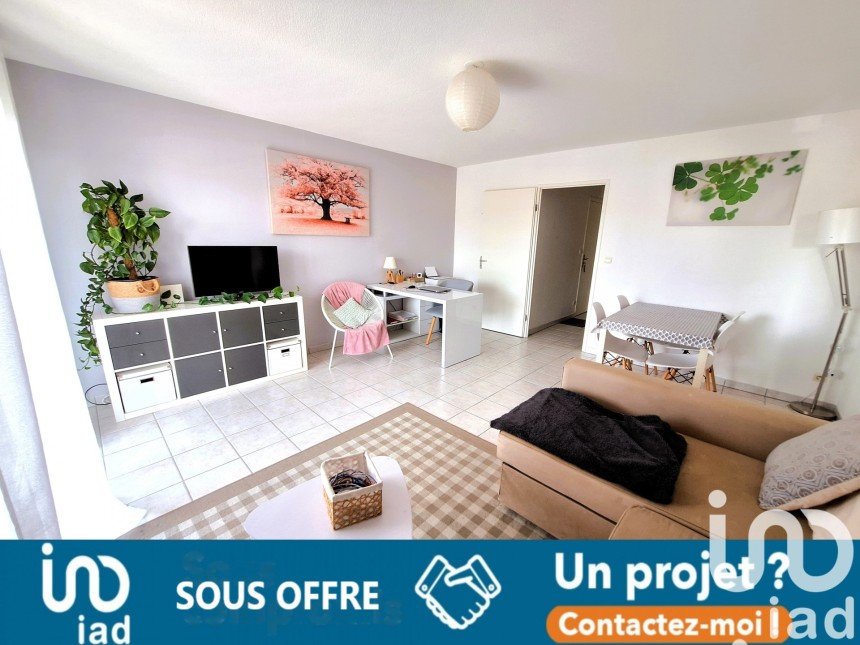 Apartment 3 rooms of 63 m² in L'Isle-Jourdain (32600)