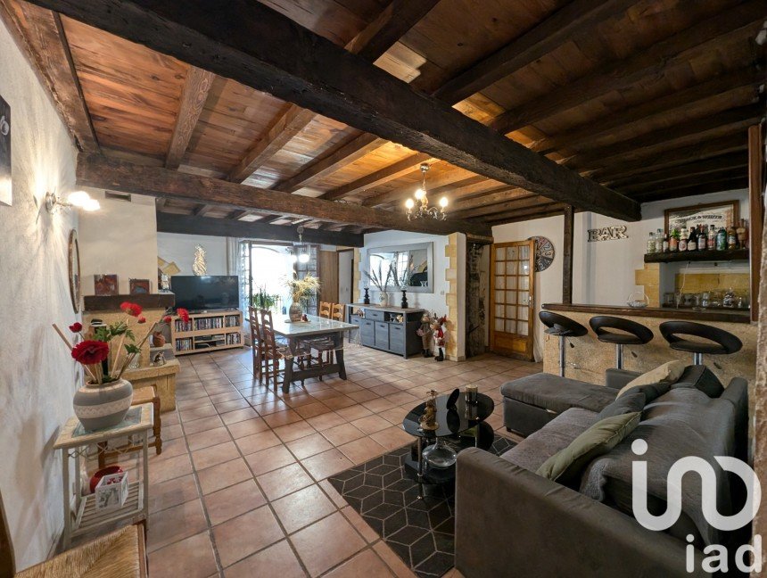 Maison de ville 4 pièces de 195 m² à Montfrin (30490)