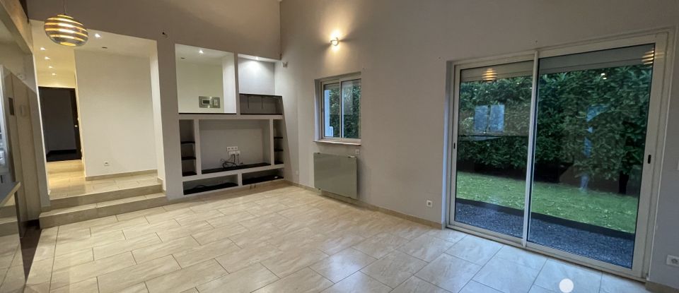 Maison 5 pièces de 168 m² à Crosne (91560)