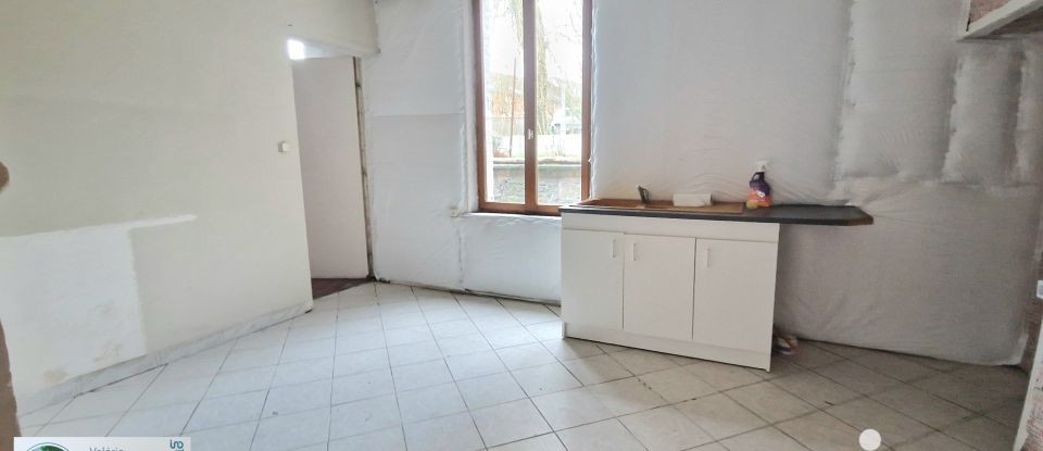 Maison 13 pièces de 155 m² à Wignehies (59212)