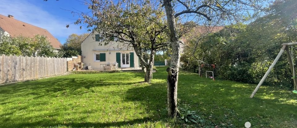 House 6 rooms of 115 m² in Montévrain (77144)