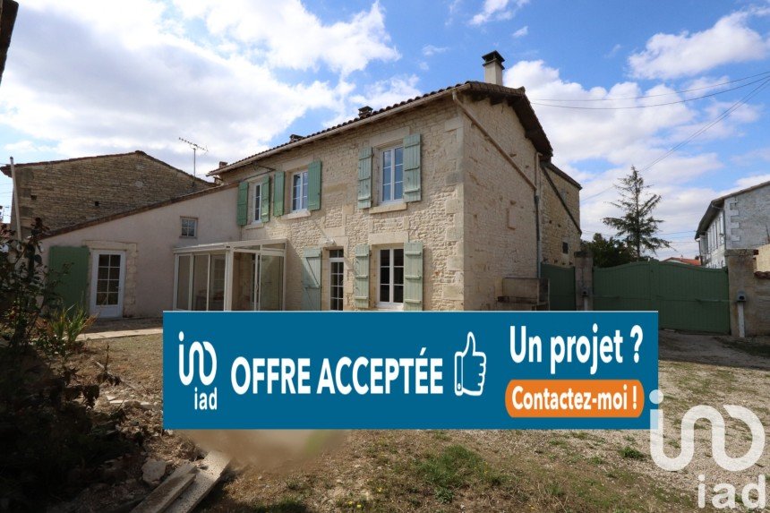 House 3 rooms of 97 m² in Les Fosses (79360)