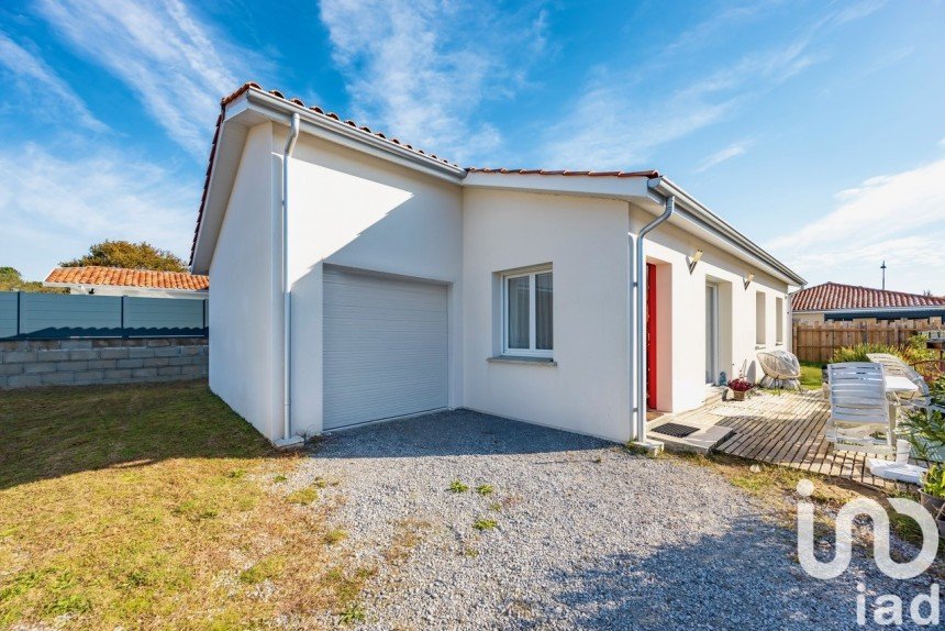 Maison 4 pièces de 87 m² à Saint-Geours-de-Maremne (40230)