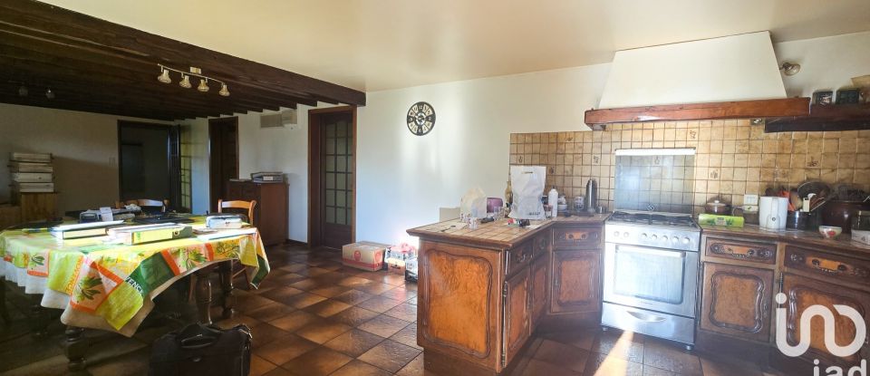 Traditional house 10 rooms of 308 m² in Ferney-Voltaire (01210)