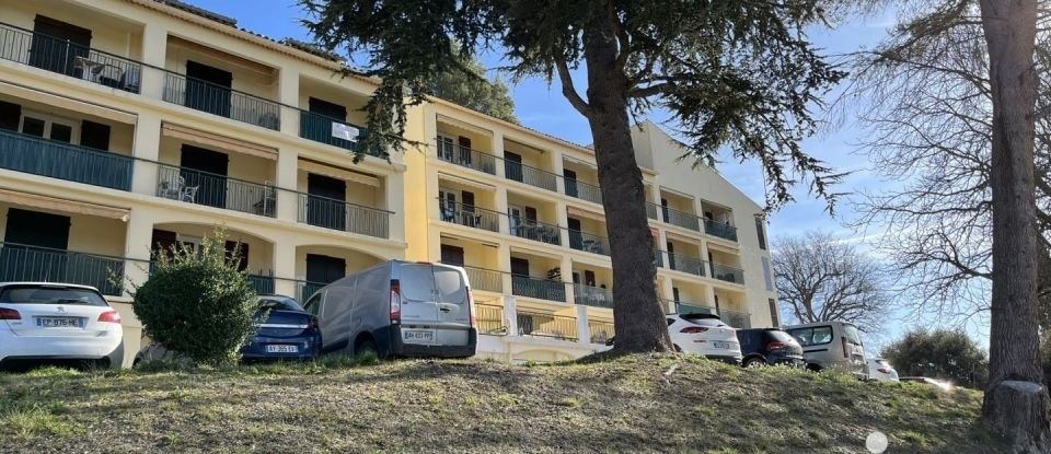 Apartment 2 rooms of 48 m² in Gréoux-les-Bains (04800)