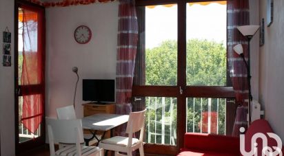 Studio 1 room of 27 m² in Gréoux-les-Bains (04800)