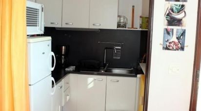 Studio 1 room of 27 m² in Gréoux-les-Bains (04800)