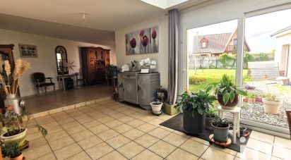 House 6 rooms of 169 m² in Belloy-en-Santerre (80200)