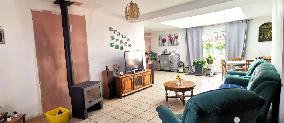 Maison 6 pièces de 169 m² à Belloy-en-Santerre (80200)