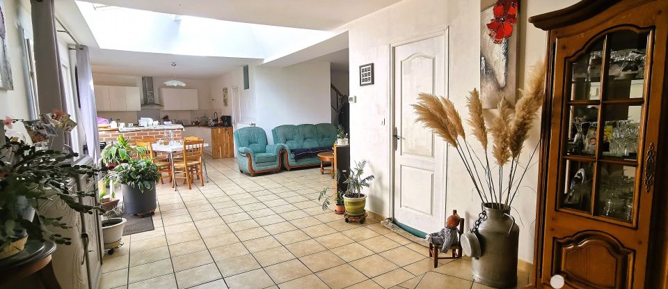 Maison 6 pièces de 169 m² à Belloy-en-Santerre (80200)