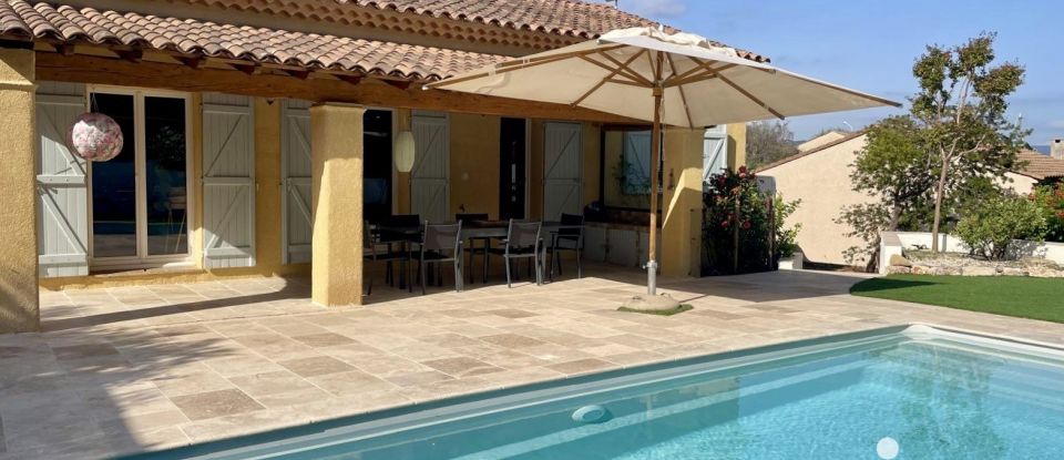 House 6 rooms of 140 m² in Roquebrune-sur-Argens (83520)