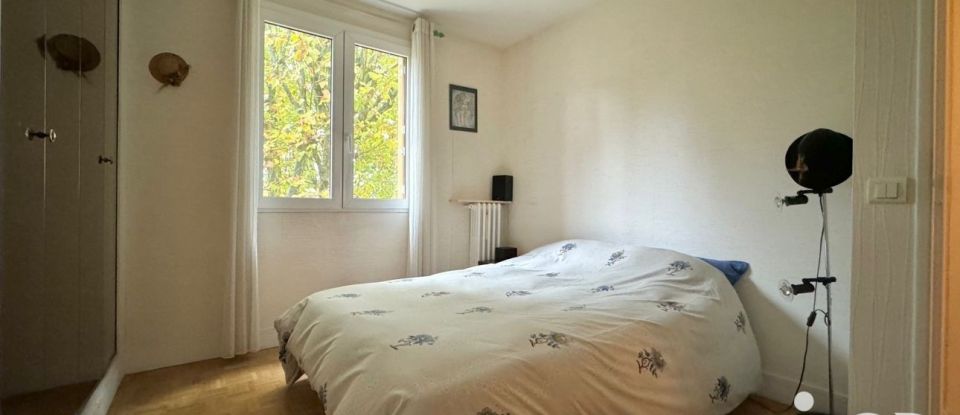 Appartement 3 pièces de 54 m² à Clamart (92140)