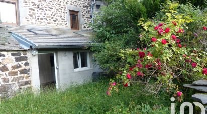 Maison 5 pièces de 220 m² à Araules (43200)