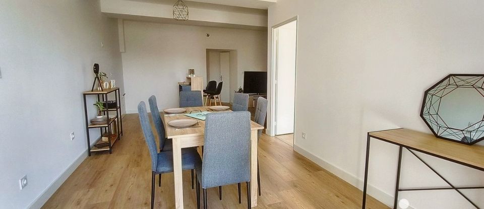 Appartement 3 pièces de 66 m² à Saint-Laurent-de-Chamousset (69930)