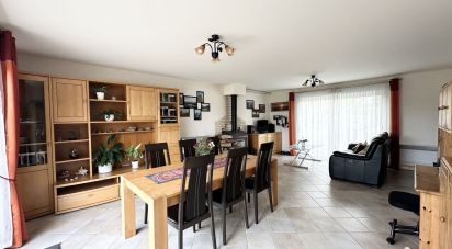 House 8 rooms of 161 m² in Vaux-le-Pénil (77000)