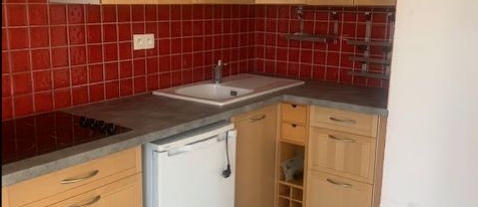 Appartement 3 pièces de 77 m² à Nîmes (30900)