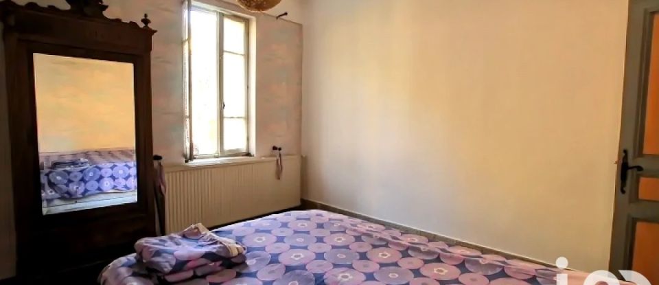 Village house 5 rooms of 158 m² in Tresques (30330)