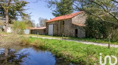 Barn conversion 3 rooms of 220 m² in Beaufou (85170)