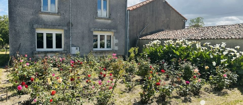 Longère 7 pièces de 165 m² à Bressuire (79300)