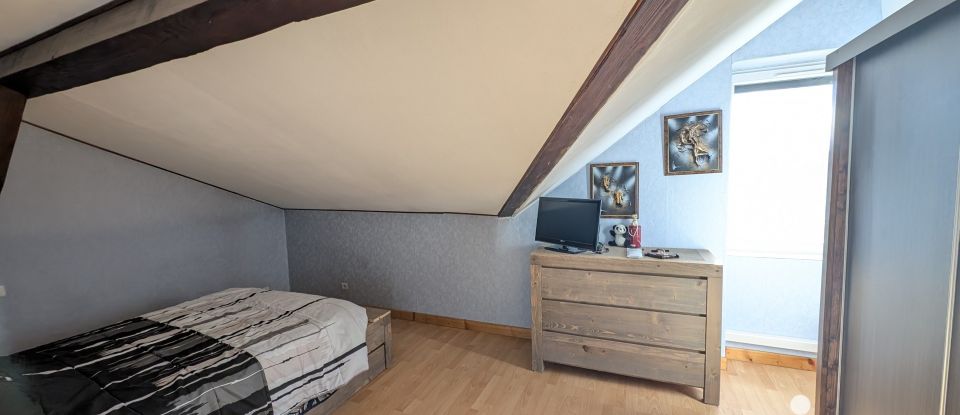 Maison traditionnelle 5 pièces de 104 m² à Oyonnax (01100)