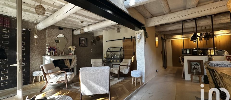 Architect house 5 rooms of 225 m² in Maillane (13910)