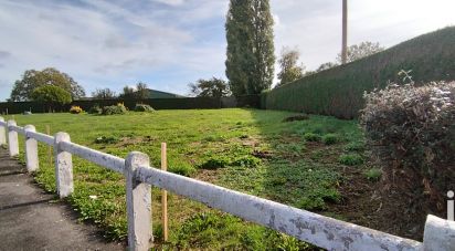 Land of 716 m² in Houchin (62620)