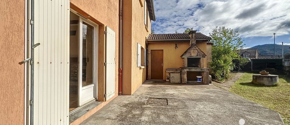 Maison 5 pièces de 101 m² à Saint-Affrique (12400)